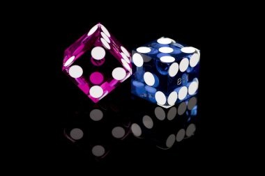 Live dealer hosting a game show at sumo77 studio with multiple camera angles and real-time interactions